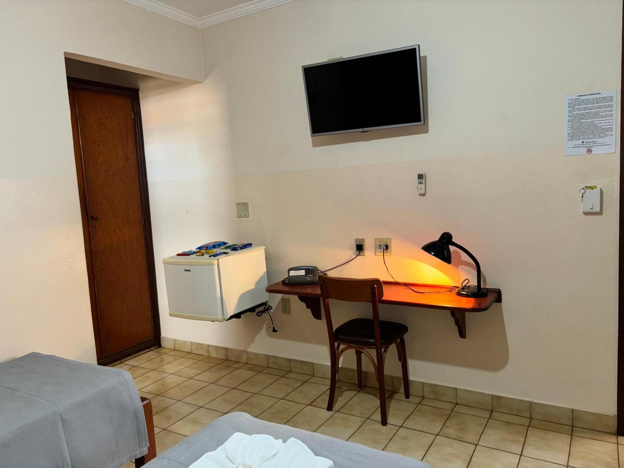 Hotel Sao Marcos Orlandia Sp Екстер'єр фото