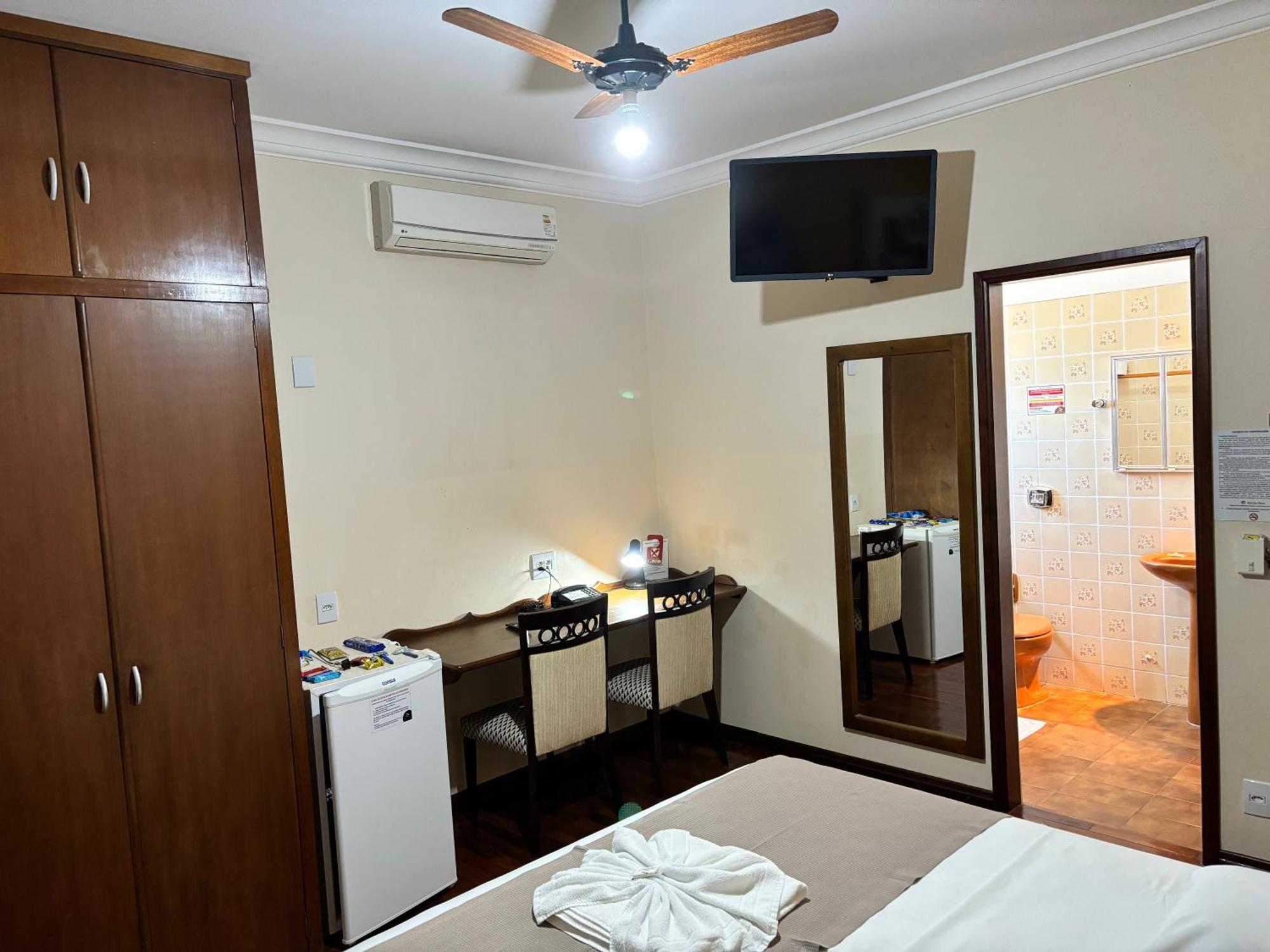 Hotel Sao Marcos Orlandia Sp Екстер'єр фото