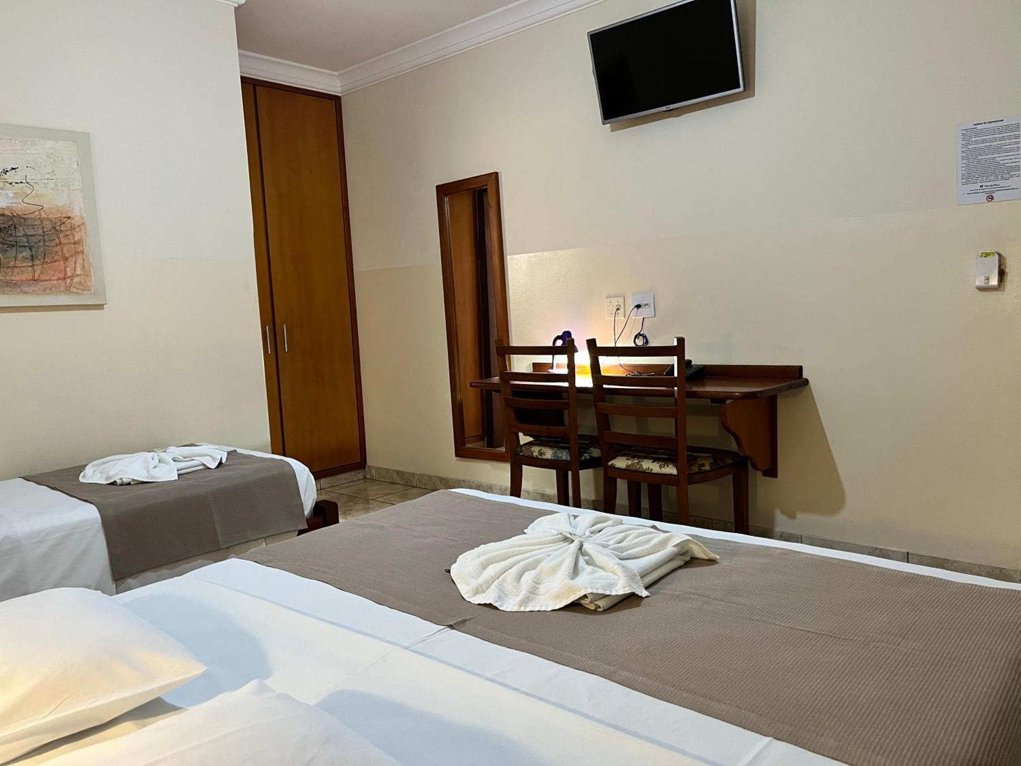 Hotel Sao Marcos Orlandia Sp Екстер'єр фото