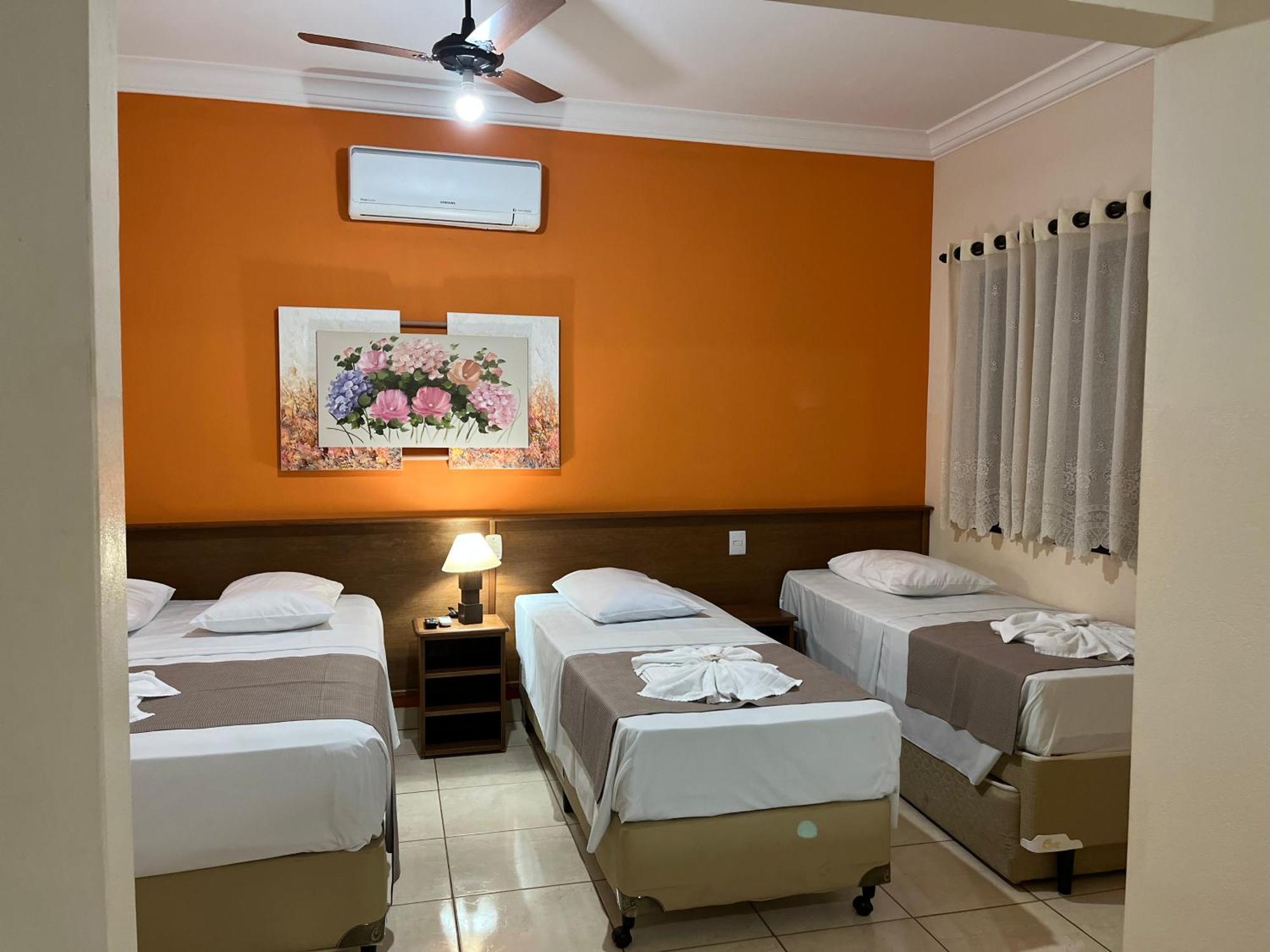 Hotel Sao Marcos Orlandia Sp Екстер'єр фото